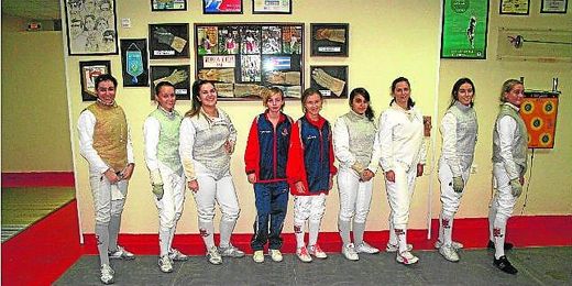 Carmen Núñez, oro en esgrima en el Sánchez de Carranza Carmen Núñez, oro en esgrima en el Sánchez de Carranza
