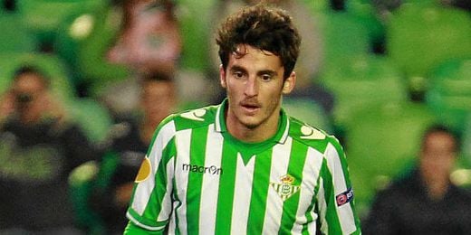 Juan Carlos mira al balón en el partido ante el Rijeka. Juan Carlos mira al balón en el partido ante el Rijeka.