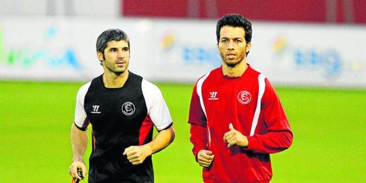 Cicinho ultima su puesta a punto tras la lesión. Cicinho ultima su puesta a punto tras la lesión.