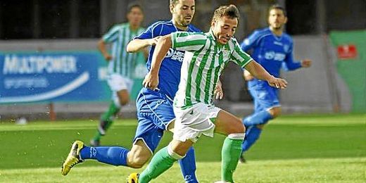 Alvaro González, ante el Alcalá. Alvaro González, ante el Alcalá.