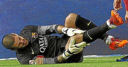 Víctor Valdés se lesionó en el partido liguero ante el Celta en el Camp Nou. Víctor Valdés se lesionó en el partido liguero ante el Celta en el Camp Nou.