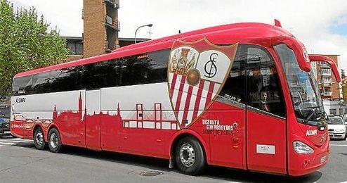 Imagen del archivo del bus del Sevilla F.C. Imagen del archivo del bus del Sevilla F.C.