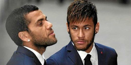 Neymar junto a su compañero del Barça Dani Alves Neymar junto a su compañero del Barça Dani Alves