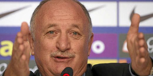 Scolari durante una rueda de prensa Scolari durante una rueda de prensa