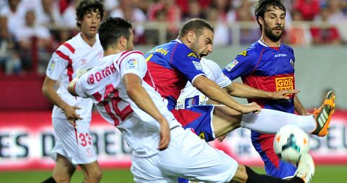 Lance del duelo entre Iborra y Lombán. Lance del duelo entre Iborra y Lombán.