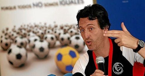 Unai Emery, durante una rueda de prensa. Unai Emery, durante una rueda de prensa.