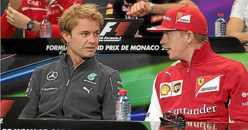 Ambiente antes del comienzo del Gran Premio de Mónaco en el circuito de Montecarlo. En la imagen, Nico Rosberg y Kimi Raikkonen. Ambiente antes del comienzo del Gran Premio de Mónaco en el circuito de Montecarlo. En la imagen, Nico Rosberg y Kimi Raikkonen.