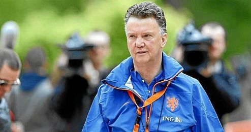 Louis Van Gaal, seleccionador holandés, ya tiene a sus 23 elegidos para el Mundial. Louis Van Gaal, seleccionador holandés, ya tiene a sus 23 elegidos para el Mundial.