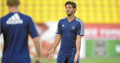 Carlos Vela durante un entrenamiento Carlos Vela durante un entrenamiento