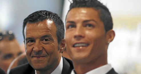 Jorge Mendes tras su representado, Ronaldo Jorge Mendes tras su representado, Ronaldo