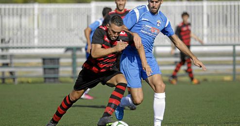 Imagen del partido entre Su Eminencia y Montellano, que acabó 0-2. Imagen del partido entre Su Eminencia y Montellano, que acabó 0-2.
