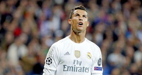 Cristiano Ronaldo apunta a 2020 como el año de su retirada. Cristiano Ronaldo apunta a 2020 como el año de su retirada.