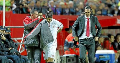 Éver Banega es una pieza fundamental para el Sevilla de Unai Emery. Éver Banega es una pieza fundamental para el Sevilla de Unai Emery.