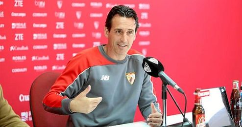 Emery, en sala de prensa. Emery, en sala de prensa.