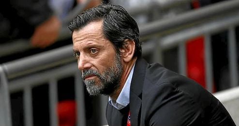 Quique Sánchez Flores dirigiendo al Watford. Quique Sánchez Flores dirigiendo al Watford.