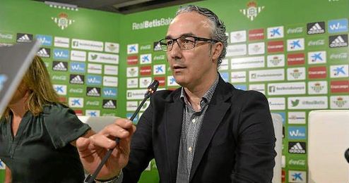 Miguel Torrecilla busca conformar una plantilla "versátil". Miguel Torrecilla busca conformar una plantilla "versátil".