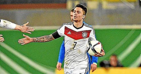 Bittencourt, durante un partido con la sub 21 de Alemania. Bittencourt, durante un partido con la sub 21 de Alemania.