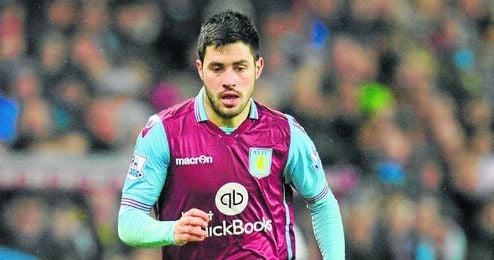 El Betis, interesado en Carles Gil. El Betis, interesado en Carles Gil.
