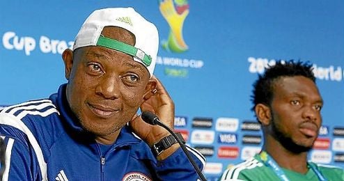 Stephen Keshi, durante una rueda de prensa en el Mundial de Brasil. Stephen Keshi, durante una rueda de prensa en el Mundial de Brasil.