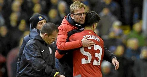 Joao Teixeira acaba de firmar por el Oporto. Joao Teixeira acaba de firmar por el Oporto.