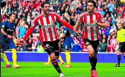 Jordi Gómez (31), jugador del Sunderland, está, según ´Onda Cero´, en la agenda del Betis. Jordi Gómez (31), jugador del Sunderland, está, según ´Onda Cero´, en la agenda del Betis.