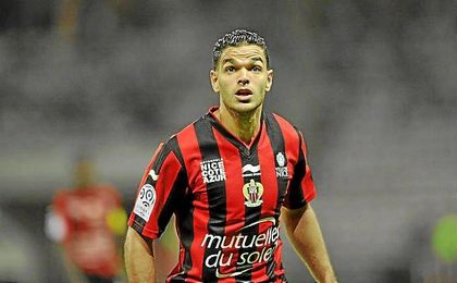 Ben Arfa, durante un partido con el Niza. Ben Arfa, durante un partido con el Niza.