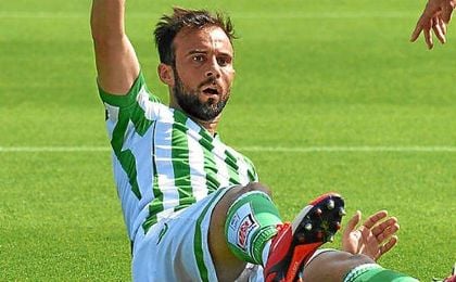 Molinero finaliza contrato con el Betis el próximo 30 de junio. Molinero finaliza contrato con el Betis el próximo 30 de junio.