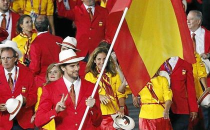 Los deportistas españoles desfilando en la ceremonia inaugural de Londres 2012. Los deportistas españoles desfilando en la ceremonia inaugural de Londres 2012.