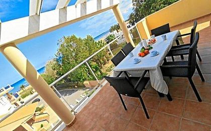 Varios inquilinos pasan por una vivienda de alquiler en los meses de verano. Varios inquilinos pasan por una vivienda de alquiler en los meses de verano.