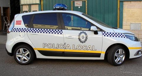 Coche empleado por la Policía Local de Lora. Coche empleado por la Policía Local de Lora.