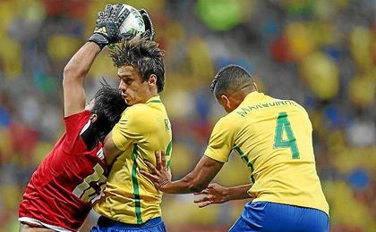 Rodrigo Caio jugará hoy los cuartos de final con Brasil en los Juegos Olímpicos. Rodrigo Caio jugará hoy los cuartos de final con Brasil en los Juegos Olímpicos.