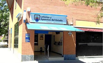 El agraciado aún no ha cobrado el premio. El agraciado aún no ha cobrado el premio.
