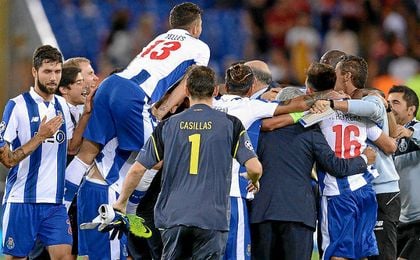 El Oporto de Casillas y Nuno ganó 0-3 en Roma. El Oporto de Casillas y Nuno ganó 0-3 en Roma.