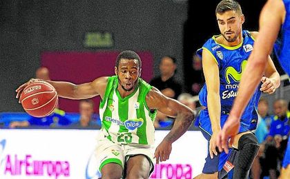 El base canadiense Kenny Chery cuajó una buena actuación el sábado en su debut en Madrid. El base canadiense Kenny Chery cuajó una buena actuación el sábado en su debut en Madrid.