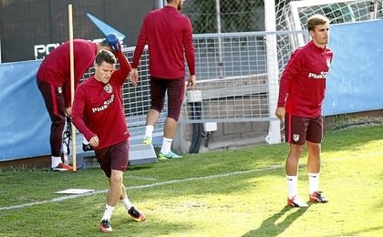 Gameiro: " Soy nuevo en el Atlético, pero intentaré convertirme en un líder como en Sevilla". Gameiro: " Soy nuevo en el Atlético, pero intentaré convertirme en un líder como en Sevilla".