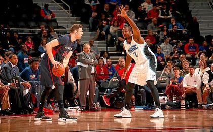 Ibaka siguió en su línea de jugador clave con los Magic y aportó 21 puntos. Ibaka siguió en su línea de jugador clave con los Magic y aportó 21 puntos.