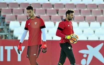 Todo indica que Sirigu será el portero que salga en enero. Todo indica que Sirigu será el portero que salga en enero.
