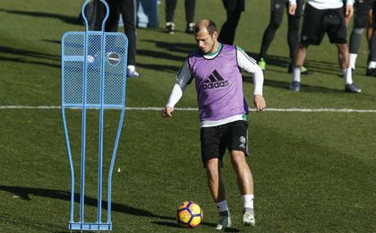Zozulia, durante un entrenamiento del Betis. Zozulia, durante un entrenamiento del Betis.