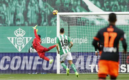 El Betis de Víctor no termina de despegar al sumar de uno en uno El Betis de Víctor no termina de despegar al sumar de uno en uno