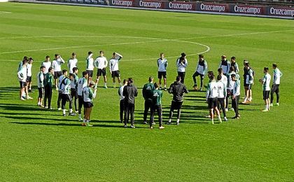 El Betis, en un entrenamiento. El Betis, en un entrenamiento.