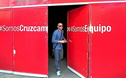 Monchi quiere ver al Sevilla entre los ochos mejores de Europa. Monchi quiere ver al Sevilla entre los ochos mejores de Europa.