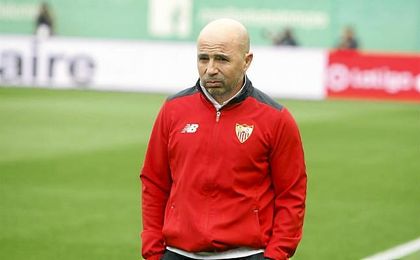 Sampaoli destaca la "doble alegría" por ganar 'El Gran Derbi' y "seguir arriba" Sampaoli destaca la "doble alegría" por ganar 'El Gran Derbi' y "seguir arriba"