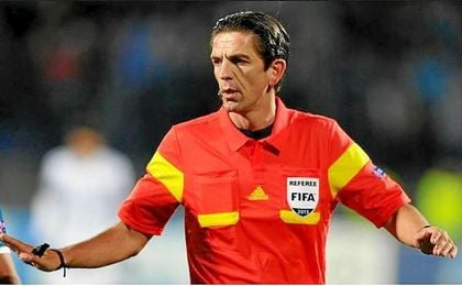 El colegiado, Deniz Aytekin. UEFA.com. El colegiado, Deniz Aytekin. UEFA.com.