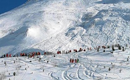 Un alud en una pista de la estación de Tignes atrapa a varios esquiadores Un alud en una pista de la estación de Tignes atrapa a varios esquiadores