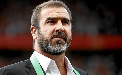 Cantona ha lanzando un dardo al Barcelona. Cantona ha lanzando un dardo al Barcelona.