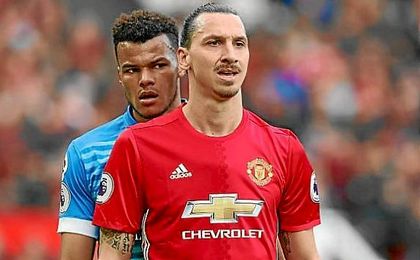 Minsg sancionado por la agresión a Ibrahimovic. Minsg sancionado por la agresión a Ibrahimovic.