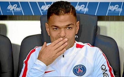 Ben Arfa, un habitual en el banquillo del PSG de Emery. Ben Arfa, un habitual en el banquillo del PSG de Emery.