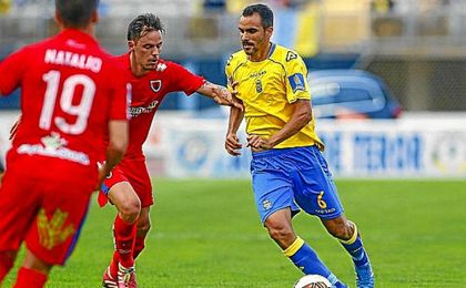 Ángel, con la camiseta de Las Palmas. Ángel, con la camiseta de Las Palmas.