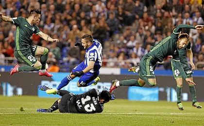 La pancarta se exhibió ante el Betis y el Barça. La pancarta se exhibió ante el Betis y el Barça.