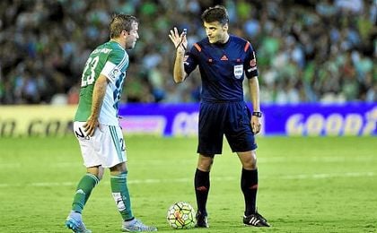 Van der Vaart: "Cuando estaba bien, yo era el mejor del Betis" Van der Vaart: "Cuando estaba bien, yo era el mejor del Betis"